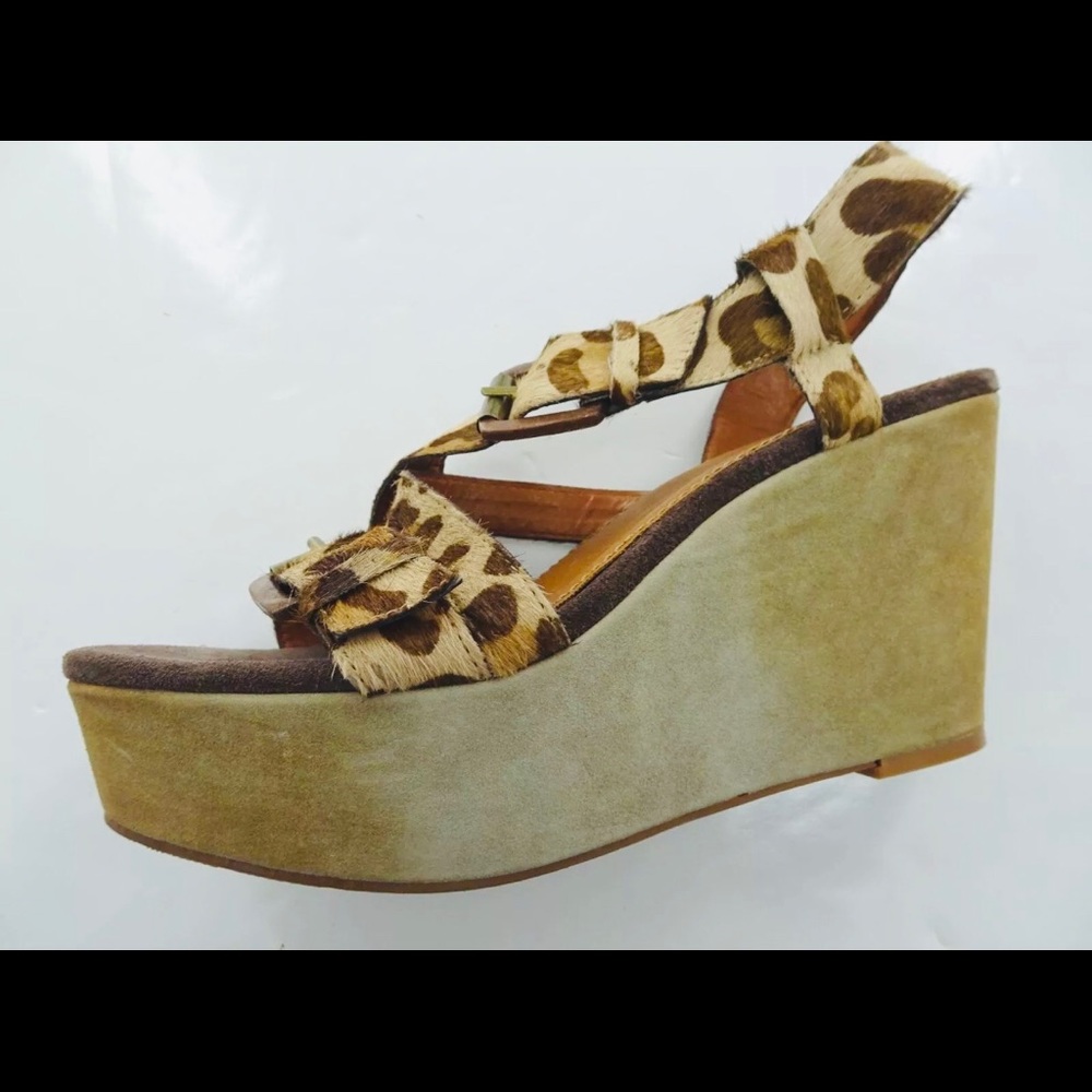 NWOB Nicole 8 Leopard Wedges